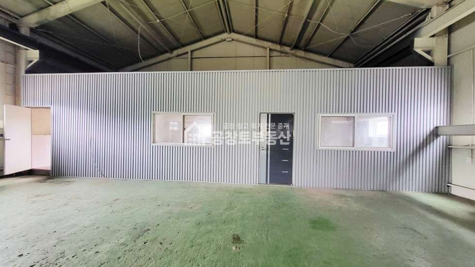 경기 화성만세구 향남읍 구문천리 향남읍 단독공장 130평 • 내부사무실 • 호이스트완비 매매 매물번호 10335 사진 4