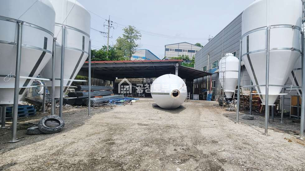 경기 화성만세구 양감면 용소리 1,2동 공창토 매매. 부지 830급 건물 2개동 구성 매매 매물번호 10541 사진 2