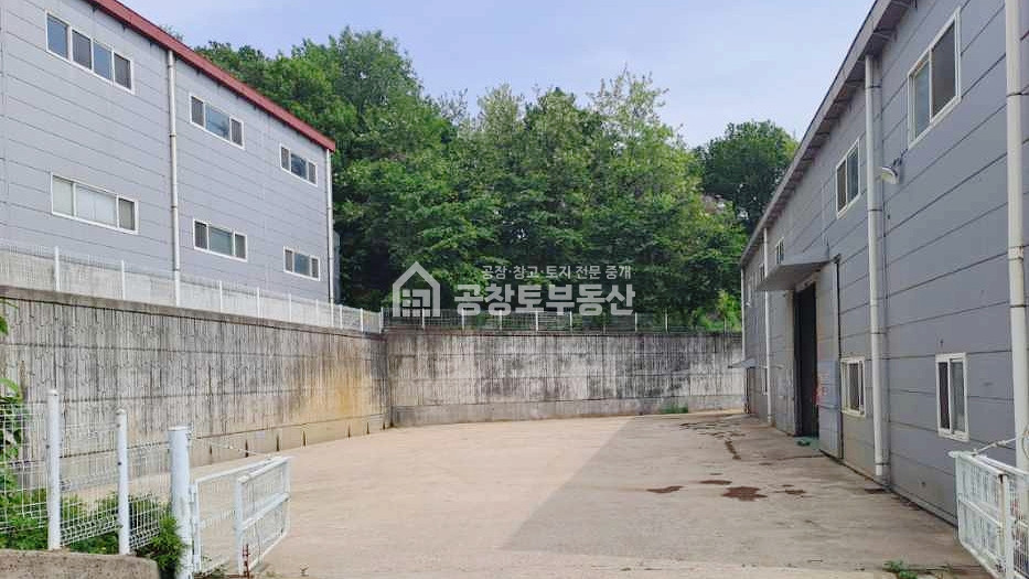 경기 평택시 청북읍 고렴리 주건축물제1동 평택 청북읍 대형 공장 • 트레일러 원활 • 고속도로 3분 매매 매물번호 10342 사진 3