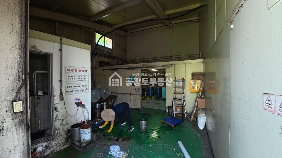 경기 화성만세구 팔탄면 율암리 1,2동 화성시 팔탄면 율암리 화학공장 매매 C20, C22, C25 업종 매매 매물번호 10565 사진 12