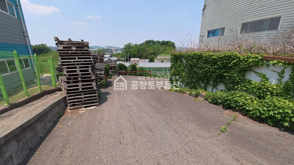경기 화성만세구 팔탄면 율암리 1,2동 화성시 팔탄면 율암리 화학공장 매매 C20, C22, C25 업종 매매 매물번호 10565 사진 13