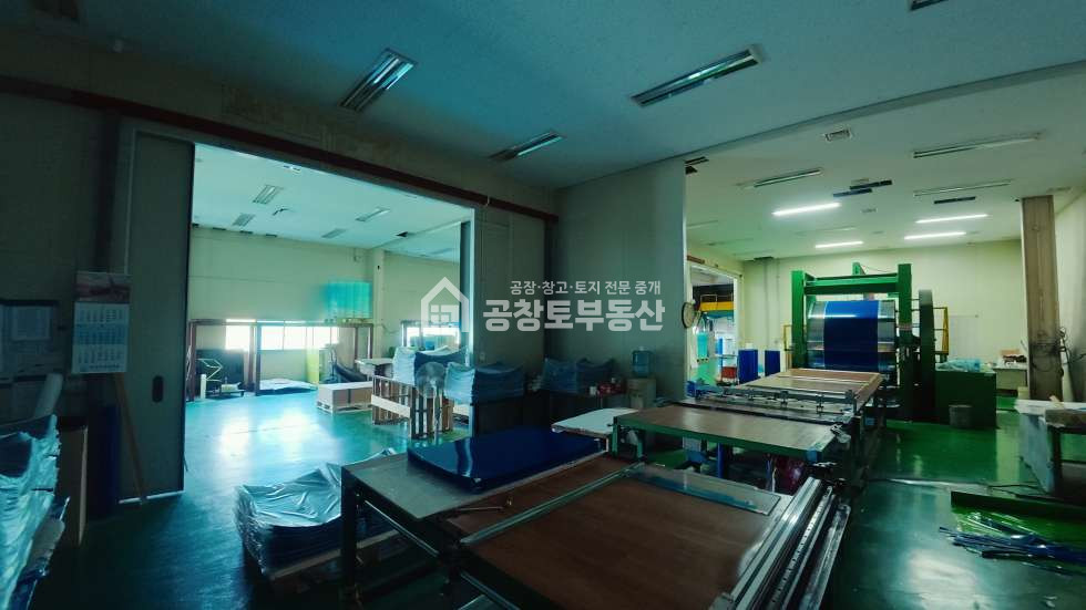 경기 화성만세구 팔탄면 율암리 1,2동 화성시 팔탄면 율암리 화학공장 매매 C20, C22, C25 업종 매매 매물번호 10565 사진 16