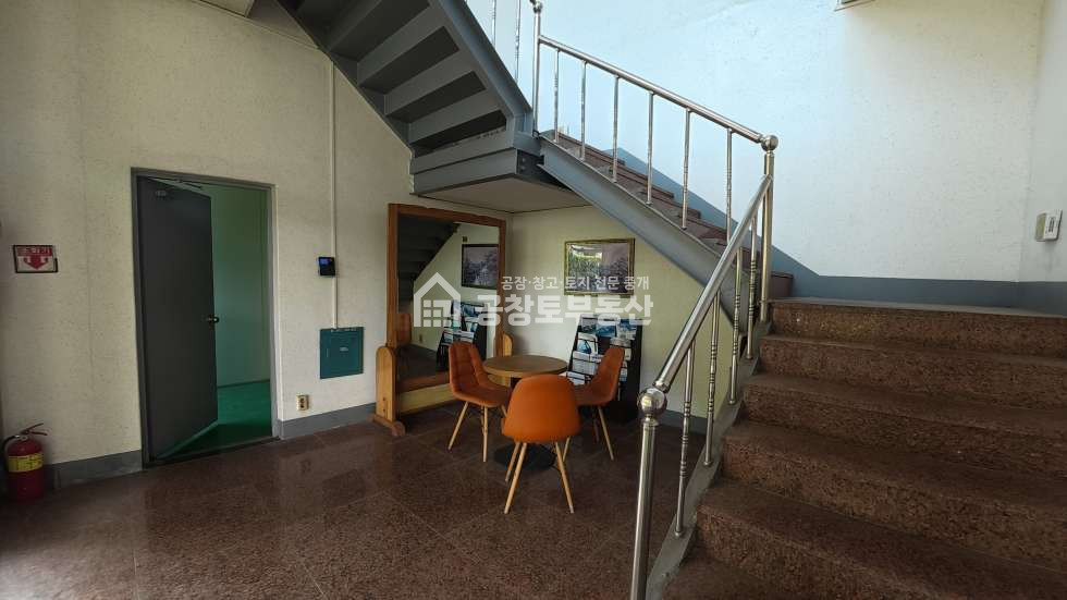 경기 화성만세구 팔탄면 율암리 1,2동 화성시 팔탄면 율암리 화학공장 매매 C20, C22, C25 업종 매매 매물번호 10565 사진 20