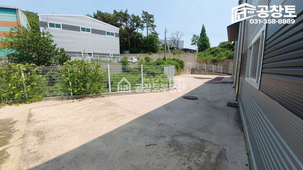 경기 화성만세구 팔탄면 창곡리 공창토 매매 • 임대 대지 280평 • 건물 91평 매매 매물번호 10616 사진 3