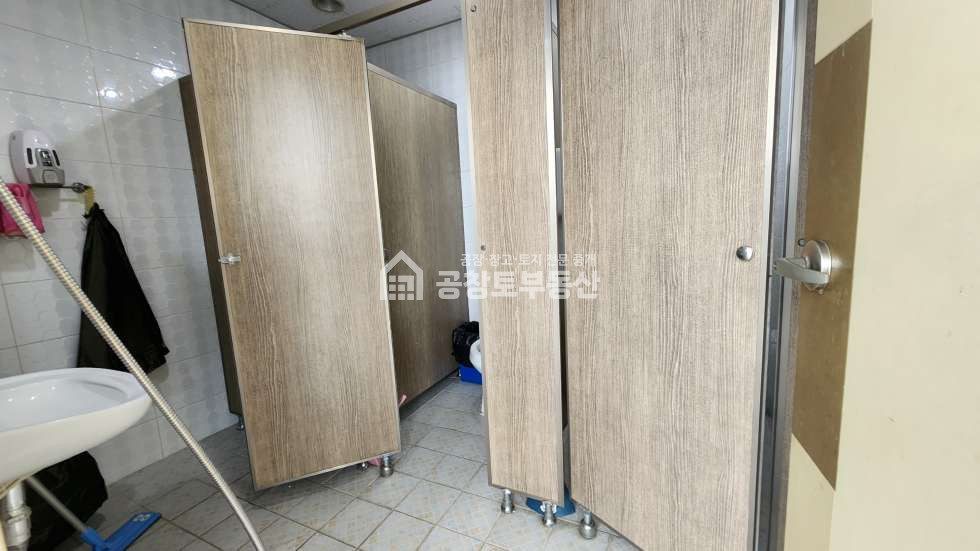 경기 화성만세구 향남읍 하길리 2동 공창토 임대. 공업지역 내 공장 480급. 단독마당. 2차선 접합입지 월세 매물번호 10525 사진 7
