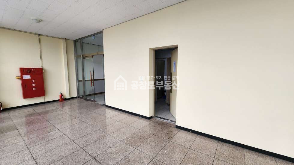 경기 화성만세구 향남읍 하길리 2동 공창토 임대. 공업지역 내 공장 480급. 단독마당. 2차선 접합입지 월세 매물번호 10525 사진 8