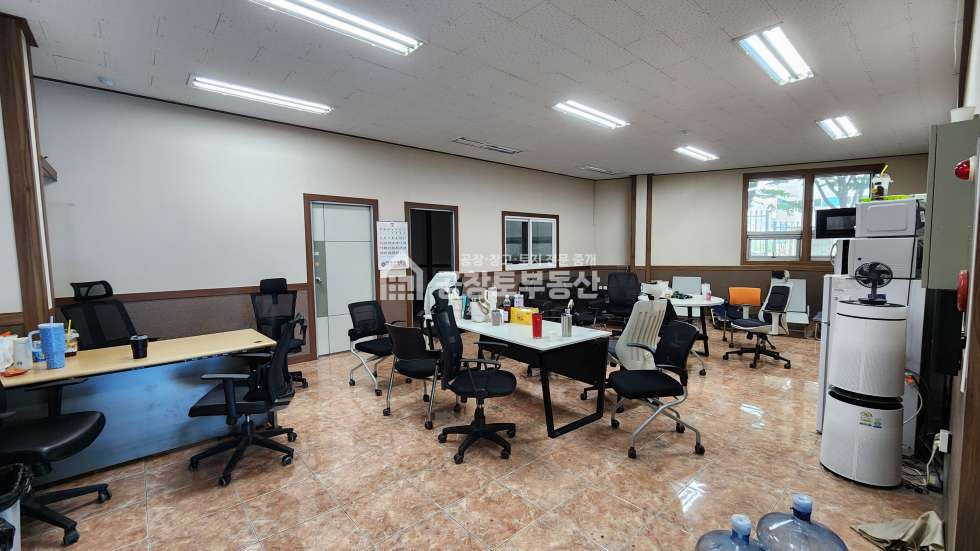 경기 화성만세구 향남읍 하길리 2동 공창토 임대. 공업지역 내 공장 480급. 단독마당. 2차선 접합입지 월세 매물번호 10525 사진 13