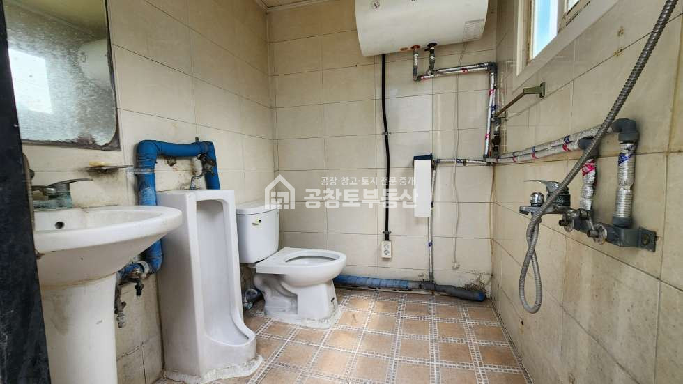 경기 화성만세구 팔탄면 덕우리 국도변 측면마당넓은 임대공장 월세 매물번호 10809 사진 7