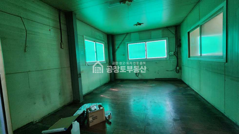 경기 화성만세구 팔탄면 덕우리 국도변 측면마당넓은 임대공장 월세 매물번호 10809 사진 9