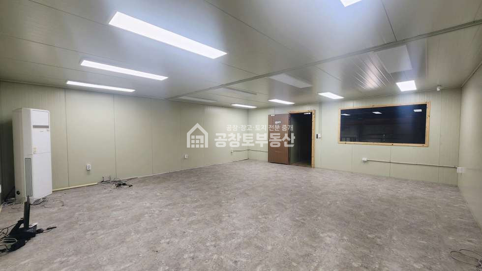 경기 화성효행구 비봉면 자안리 공창토 임대. 대지 170평 • 건물 2개층 사무실 확보 월세 매물번호 10787 사진 8