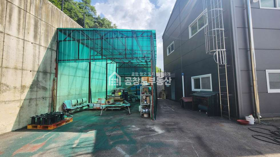 경기 화성만세구 장안면 수촌리 3,4동 공창토매매. 대지1,300급 건물360급 매매 매물번호 10827 사진 5