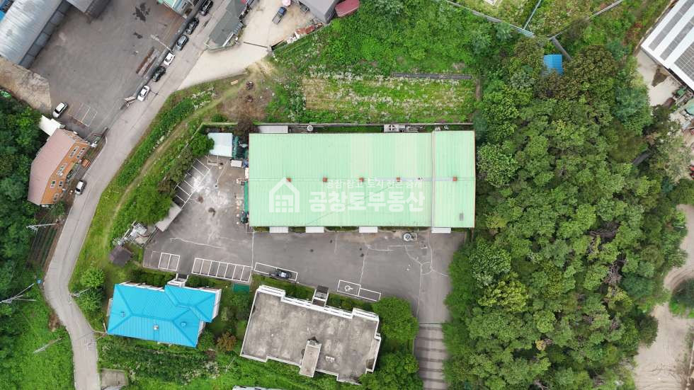 경기 화성만세구 팔탄면 해창리 공창토만 가지고 있는 가격대. 비교하지마세요. 팔탄면 사옥형 공장. 대지 3,000평 • 사무동 • 기숙사 완비 매매 매물번호 10742 사진 1