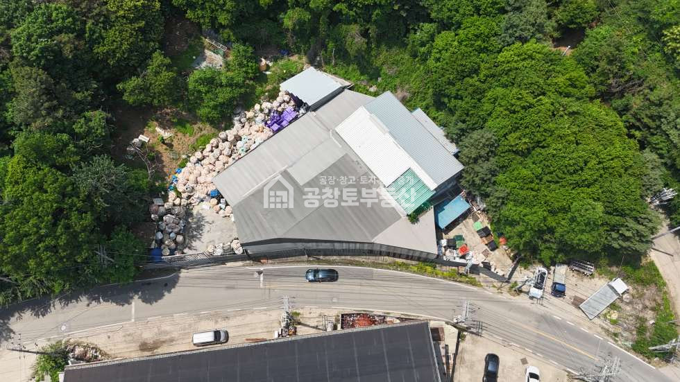 경기 화성만세구 팔탄면 지월리 1,2동 공창토 매매. 자원순환관련시설 소형 2차선 도로접합 입지 매매 매물번호 10559 사진 1