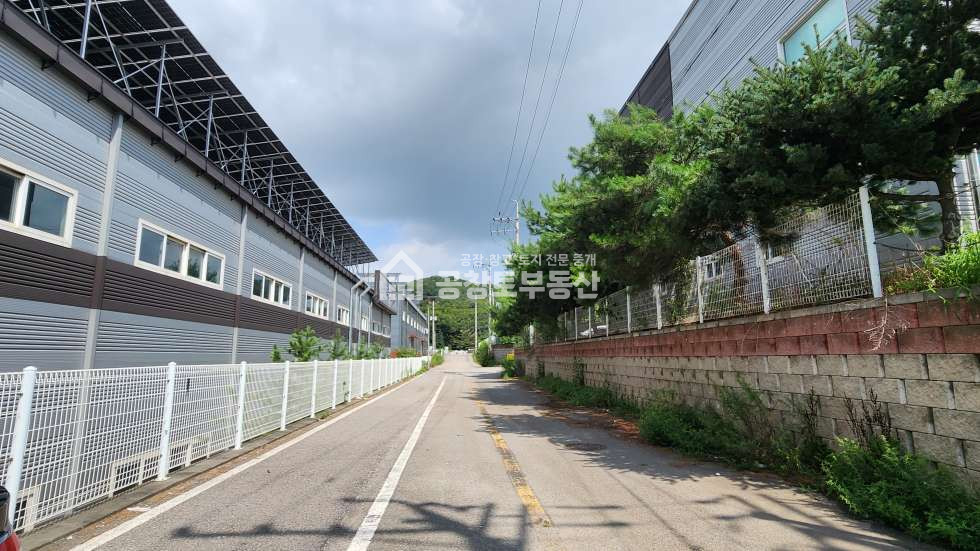 경기 화성만세구 장안면 수촌리 A,B동 고전력 사출공장 매매 매매 매물번호 10893 사진 1