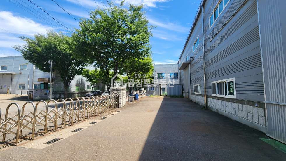 경기 화성만세구 향남읍 하길리 A동 진짜 귀한 발안산단 단독 소형급 공장 임대 월세 매물번호 10989 사진 3