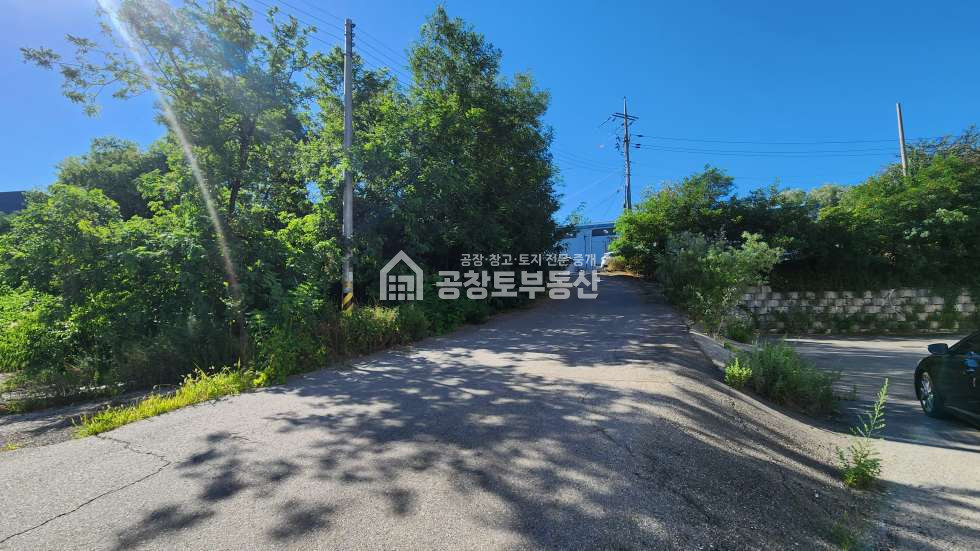 경기 화성만세구 양감면 송산리 2동 공동마당 360평 공장임대, 전력 200kw 가까운 양감ic 월세 매물번호 10996 사진 1