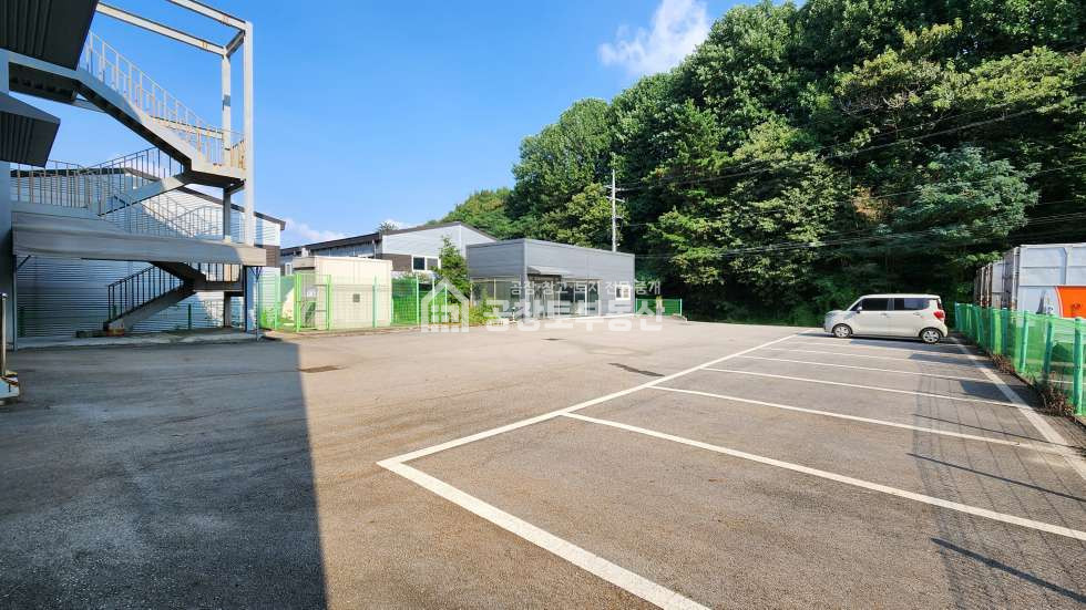 경기 화성효행구 정남면 문학리 1,2,3동 도로지분없는 셋팅잘된 공장매물 매매 매물번호 11054 사진 4