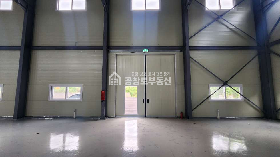 경기 화성만세구 양감면 정문리 공창토 매매. 대지 734급 건물 245 매매 매물번호 10992 사진 7