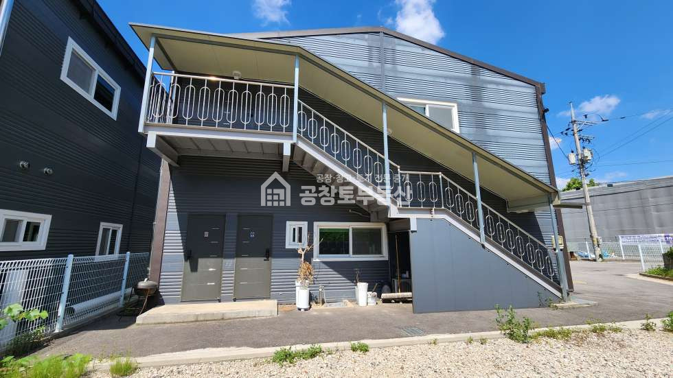 경기 화성만세구 장안면 석포리 A동 화성공장임대 • 장안면 인기 좋은 130평 • 마당 두개 월세 매물번호 10425 사진 6