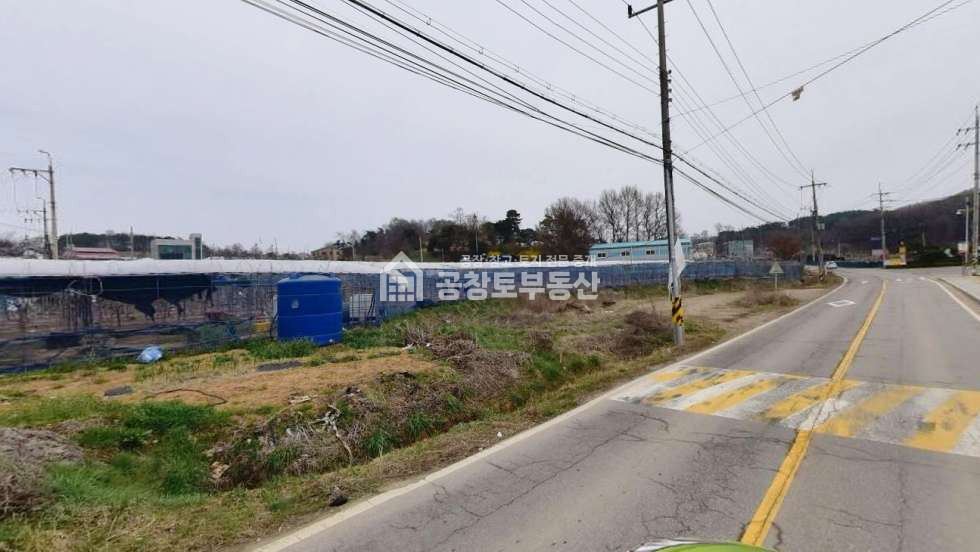 경기 화성만세구 마도면 송정리 공창토매매. 도로변 토지 점용포함 170급 매매 매물번호 11166 사진 2