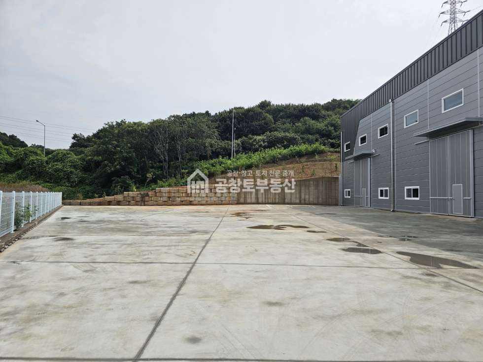 경기 화성만세구 장안면 어은리 공창토매매. 대지1,100급 건물200급 매매 매물번호 11173 사진 3