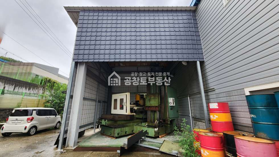 경기 화성만세구 팔탄면 창곡리 가,다동 고전력 / 호이스트 3대 / 팔탄 반듯한 공장 매매 매물번호 11151 사진 6
