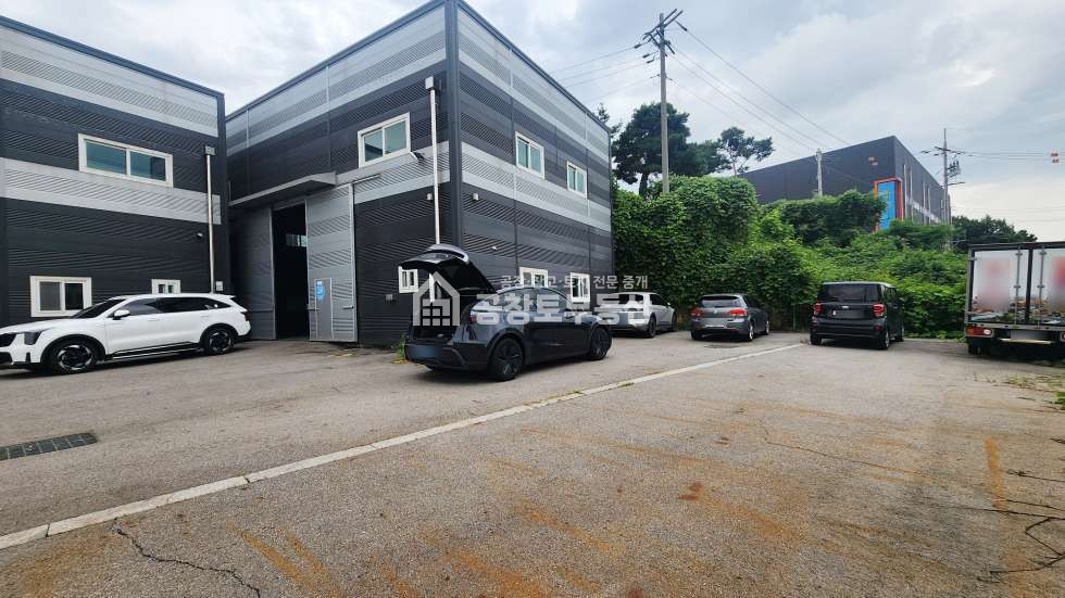경기 화성만세구 향남읍 갈천리 1동 공창토임대. 건물60급 2개동 도로변 광고효과 월세 매물번호 11140 사진 3