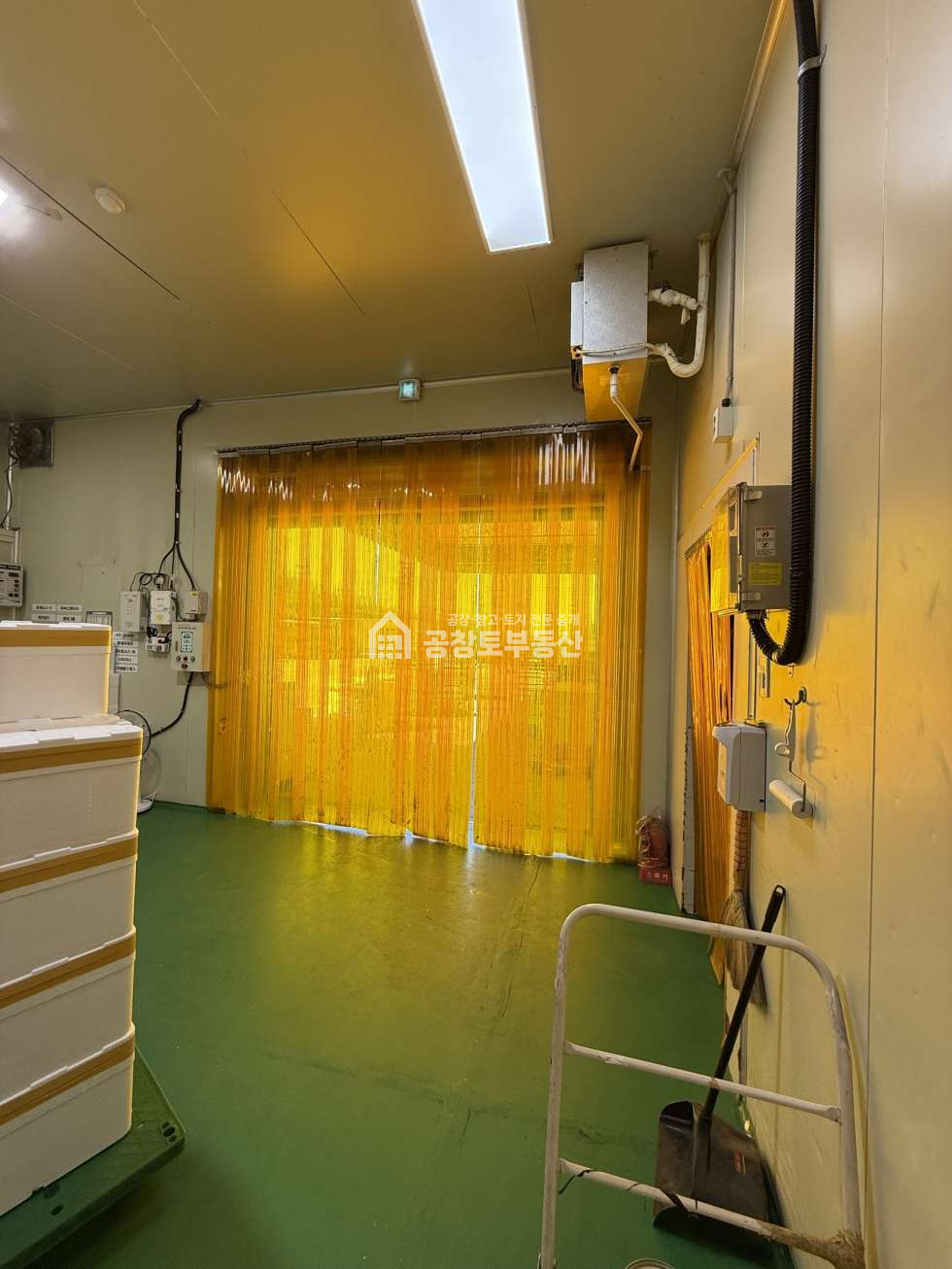 경기 화성만세구 송산면 마산리 HACCP 기준 공장내부. 월세 매물번호 11434 사진 6